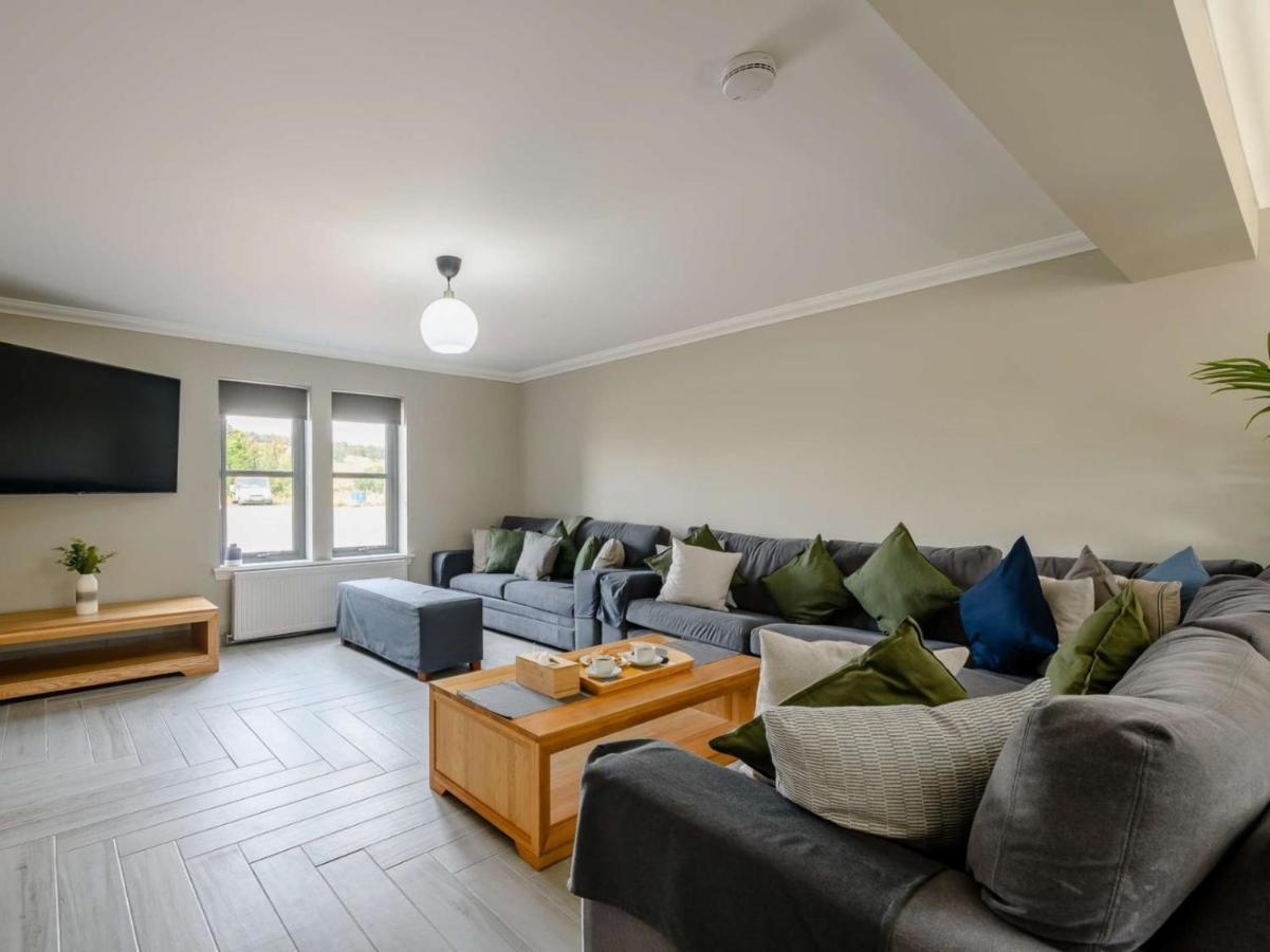 Westertonhill 5 Newbuild With Hot Tub Option Holiday home Balloch